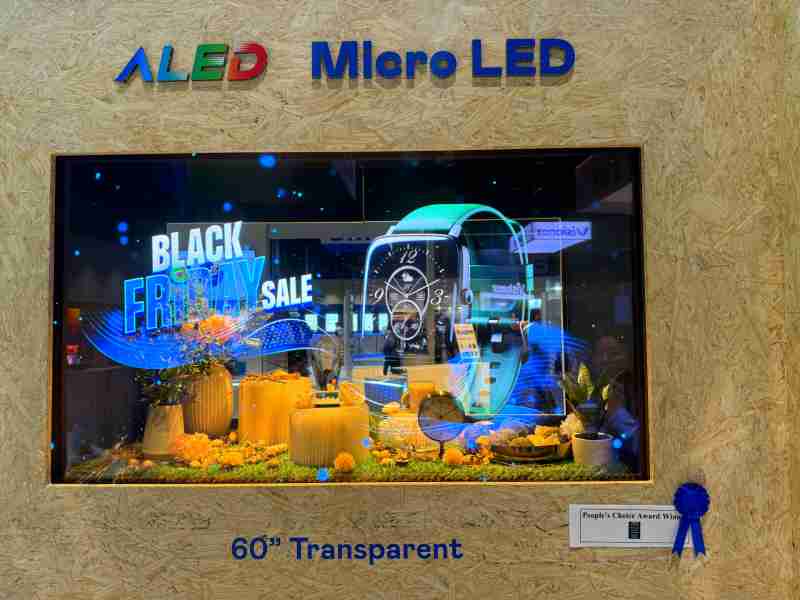 龙门国际60吋高透明度Micro LED显示器获”最佳Micro LED技术应用奖”，，，，将Micro LED面板透明化之设计特性极致发挥，，以可扩展性无缝拼接技术打造，，，，具备600 nits全画面亮度、、大于60%穿透率及超过NTSC 110%的优异广色域表现，，，可依需求灵活应用于各种场域