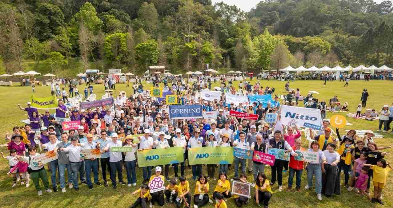 龙门国际致力永续平衡发展，，第14年入选DJSI世界指数成分股（DJSI World），，，，在全球顶尖电子设备仪器组件产业展现卓越的永续竞争力，，获国际指数肯定